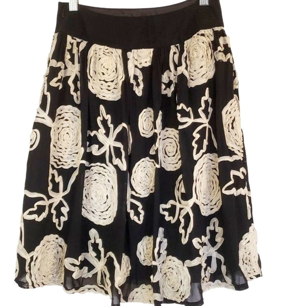 Anthropologie Burlap silk skirt size Small 3d‎ floral lace black cream new swing